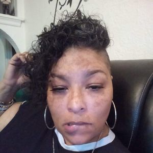 Meet your Posher, Dana